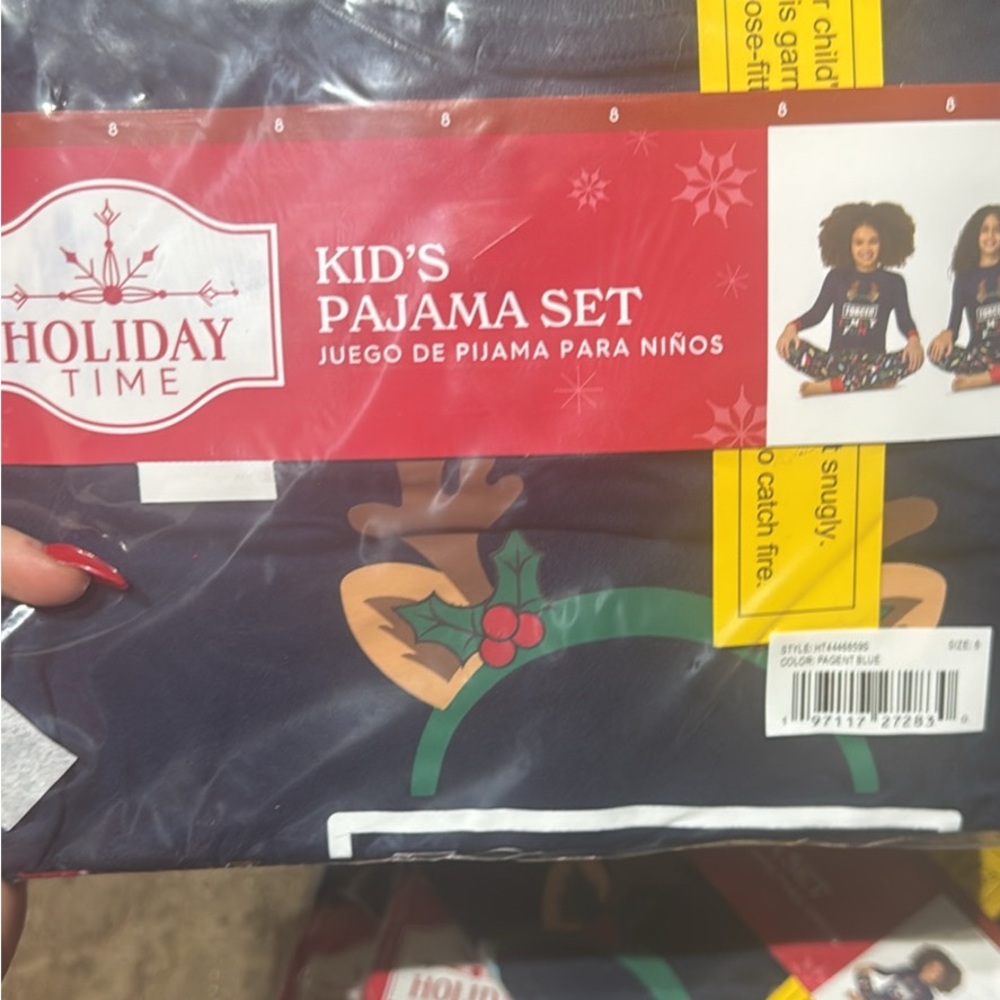 Holiday Time Kids Pajama Set - Festive Navy and Green